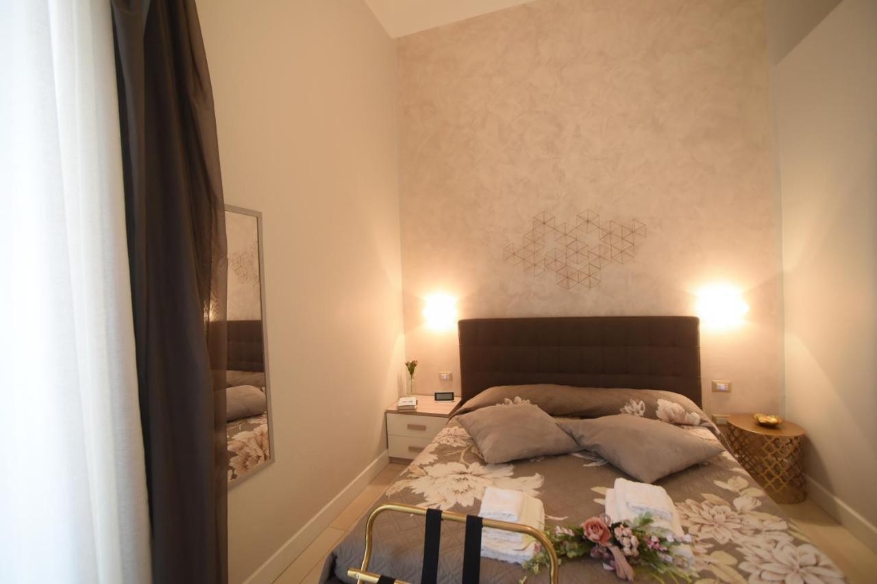 CASA FELICE Suite Room Taranto Exterior foto